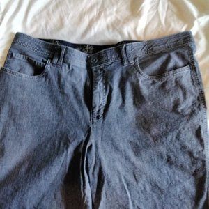 Riders by Lee, medium wash,  front and back pockets,  9 in inseam, 38 in waist